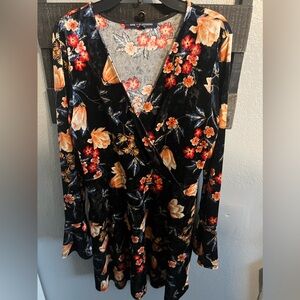 One Clothing Women’s Velvet Flowered Dress